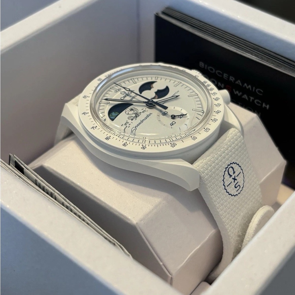 New Swatch Omega Moonswatch Mission to the Moonphase Watch With Box